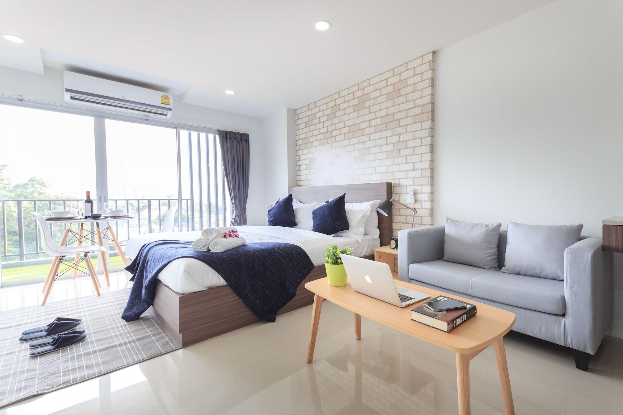 Q Space Residence Bangkok Bagian luar foto
