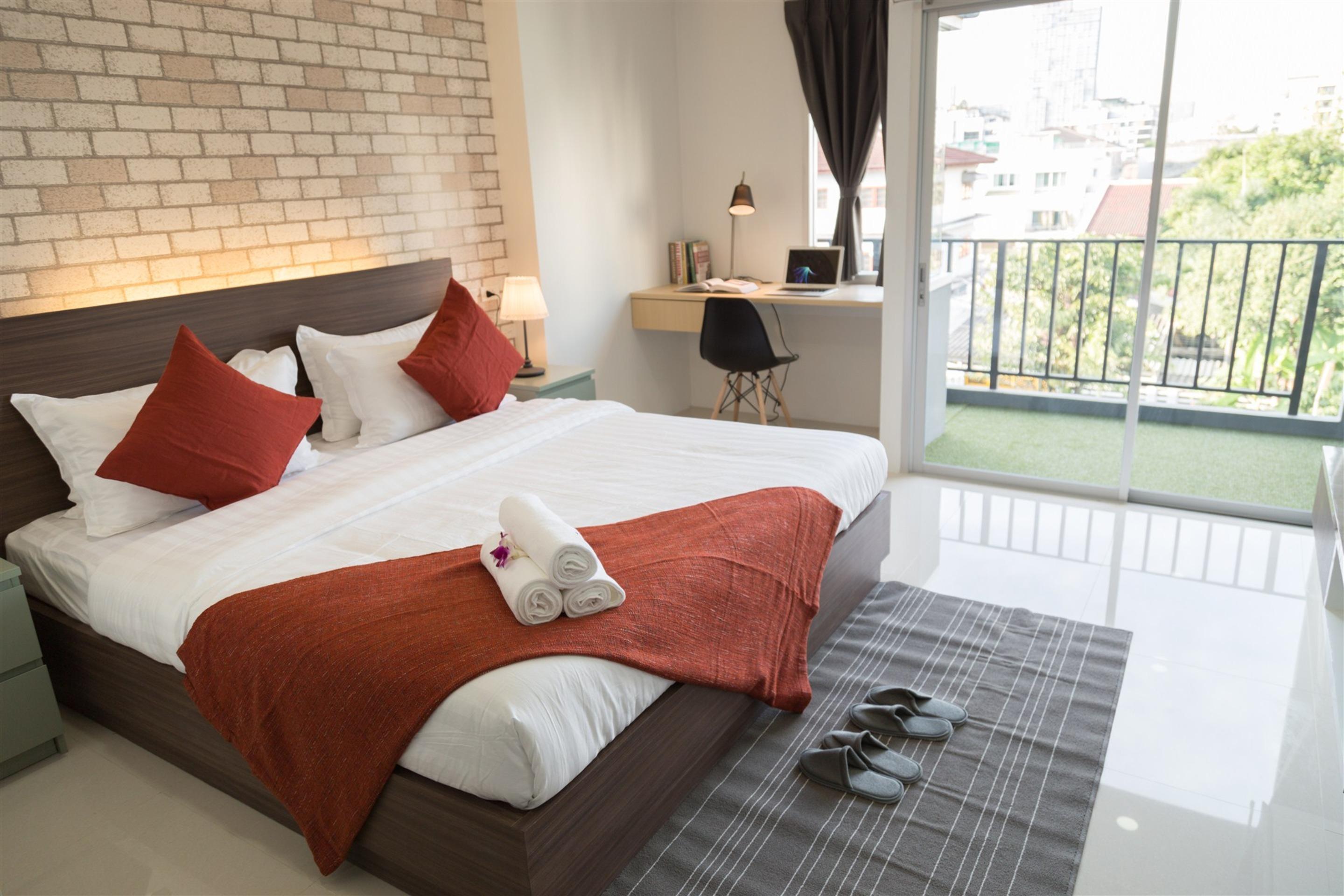 Q Space Residence Bangkok Bagian luar foto