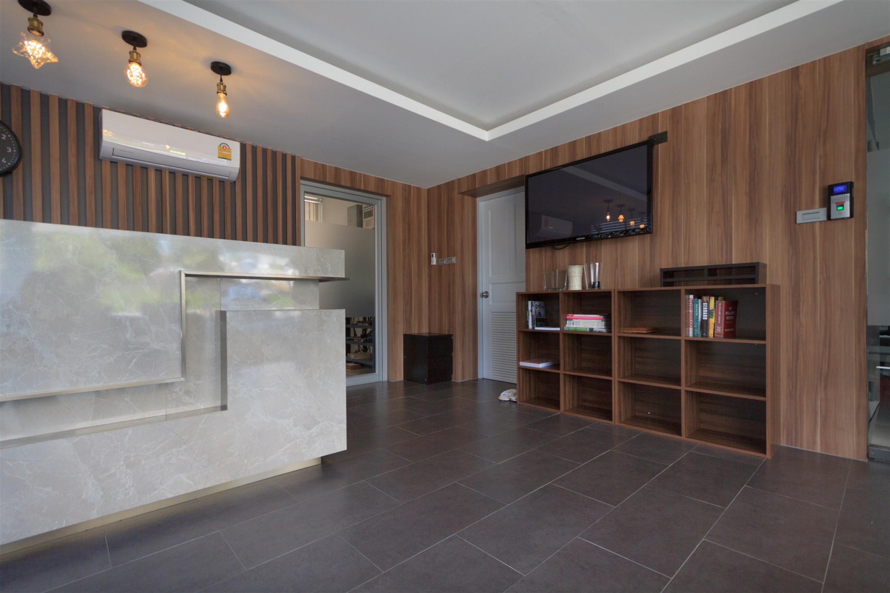 Q Space Residence Bangkok Bagian luar foto