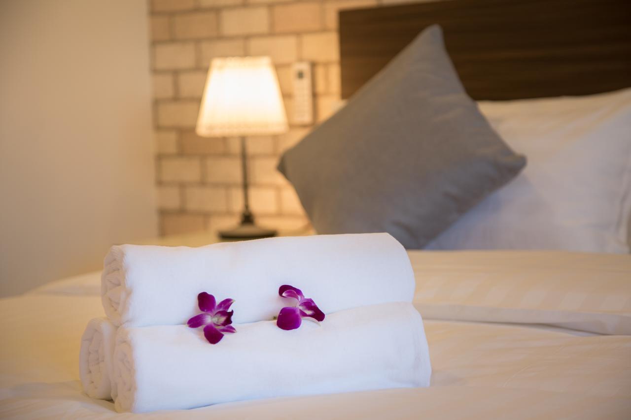 Q Space Residence Bangkok Bagian luar foto