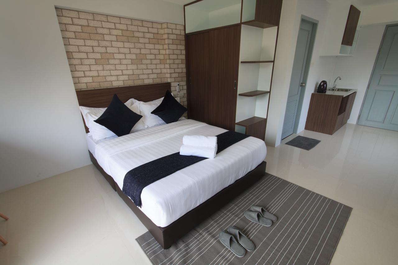 Q Space Residence Bangkok Bagian luar foto