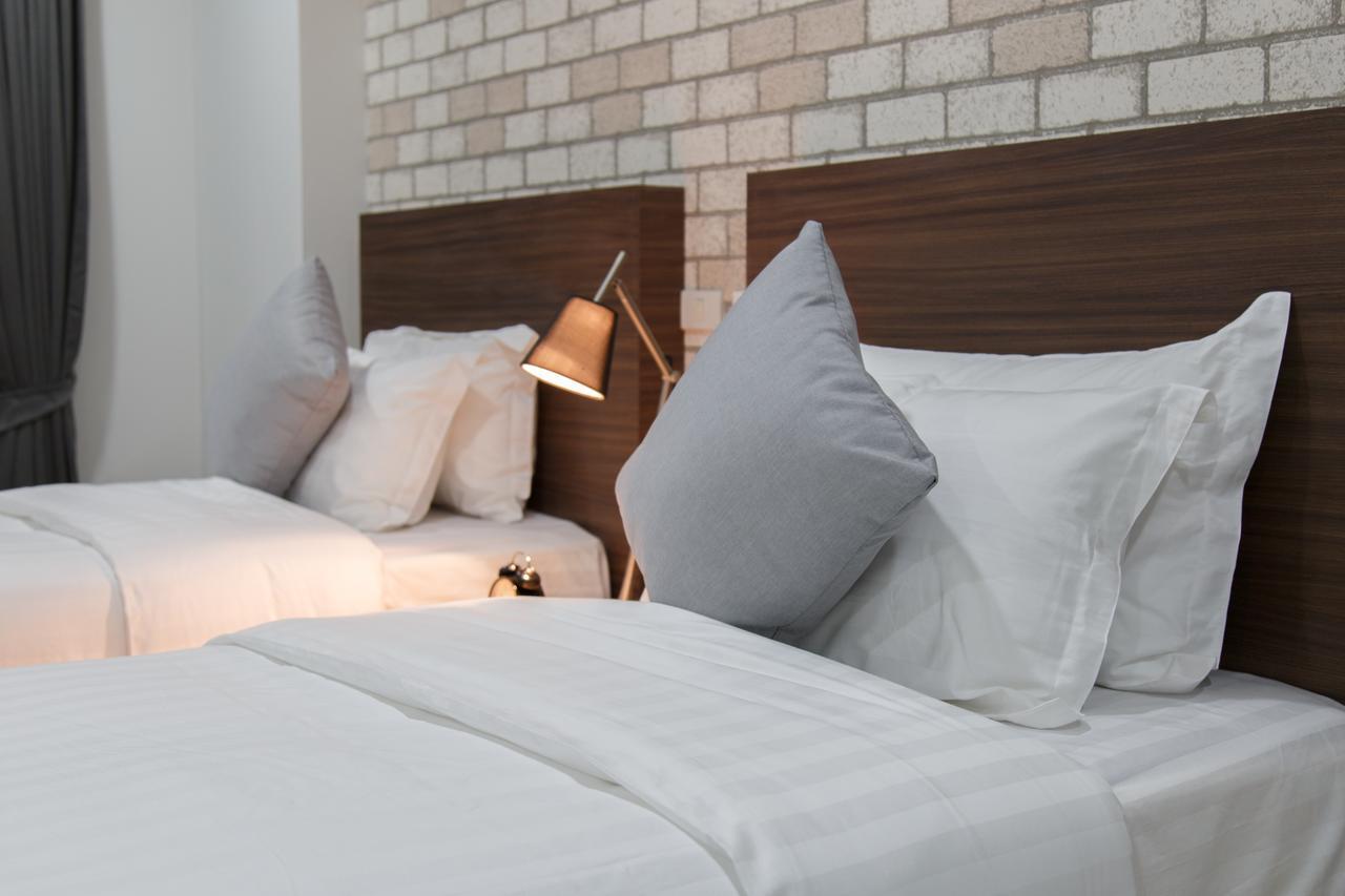 Q Space Residence Bangkok Bagian luar foto